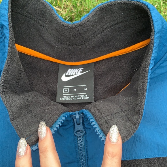Nike women’s cropped polar fleece half zip jacket black, blue, orange/yellow M - Picture 4 of 9